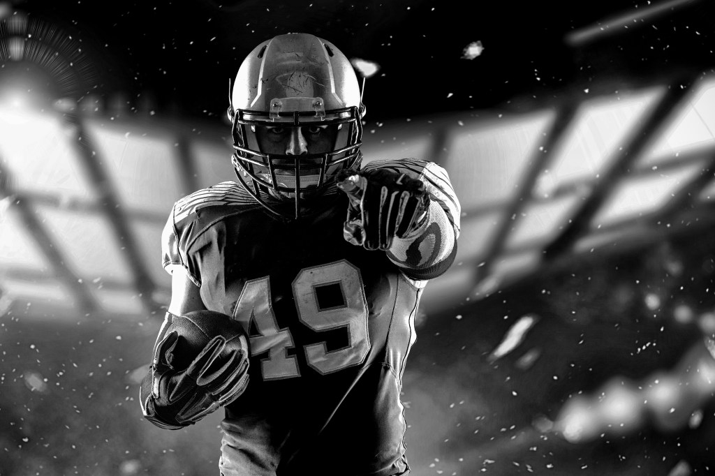 Broncos Training Camp RB Battle Begins: Dobbins Brings Proven Experience, Harvey Brings Untapped Potential